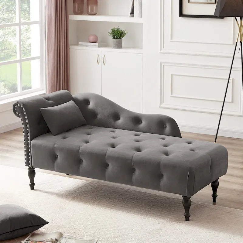 Chaise longue capitonnée en velours avec clous décoratifs