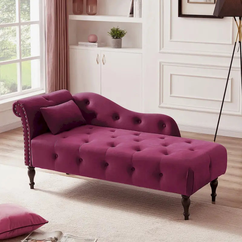 Chaise longue capitonnée en velours avec clous décoratifs