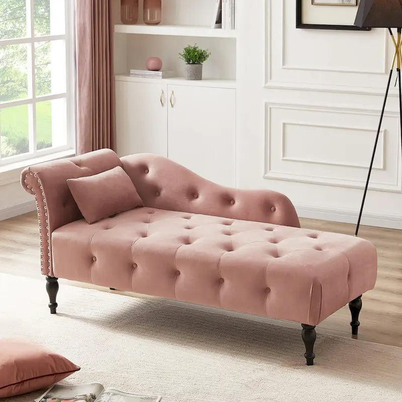 Chaise longue capitonnée en velours avec clous décoratifs