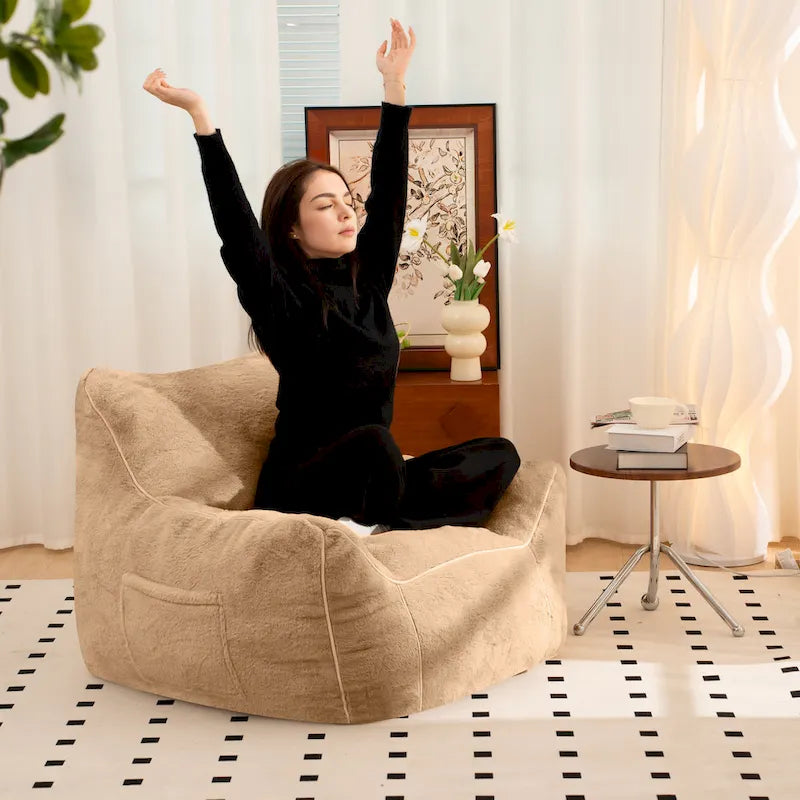 Pouf poire en fausse fourrure avec support dorsal, remplissage en mousse déchiquetée haute densité