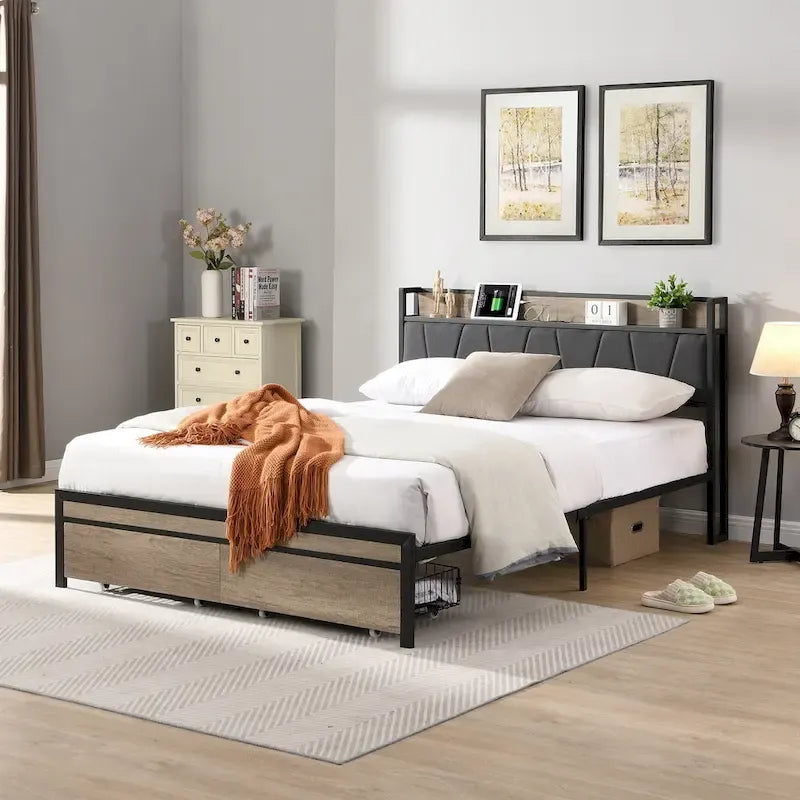 Lit double en métal noir et gris avec tête de lit rembourrée et rangement et port USB