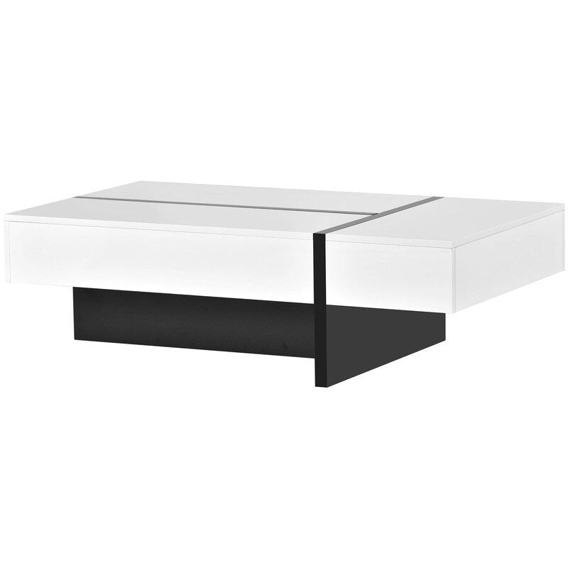 Table basse moderne à surface très brillante par