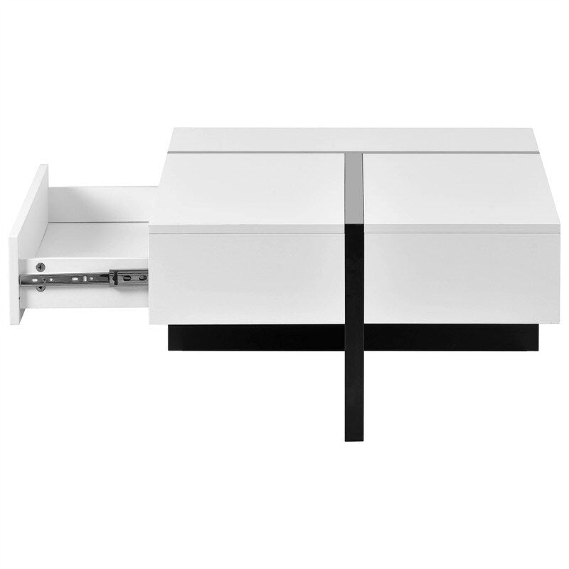 Table basse moderne à surface très brillante par