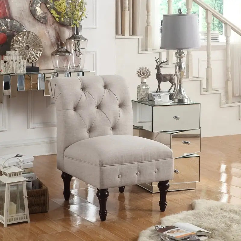 Chaise basse, Chaise sans accoudoirs